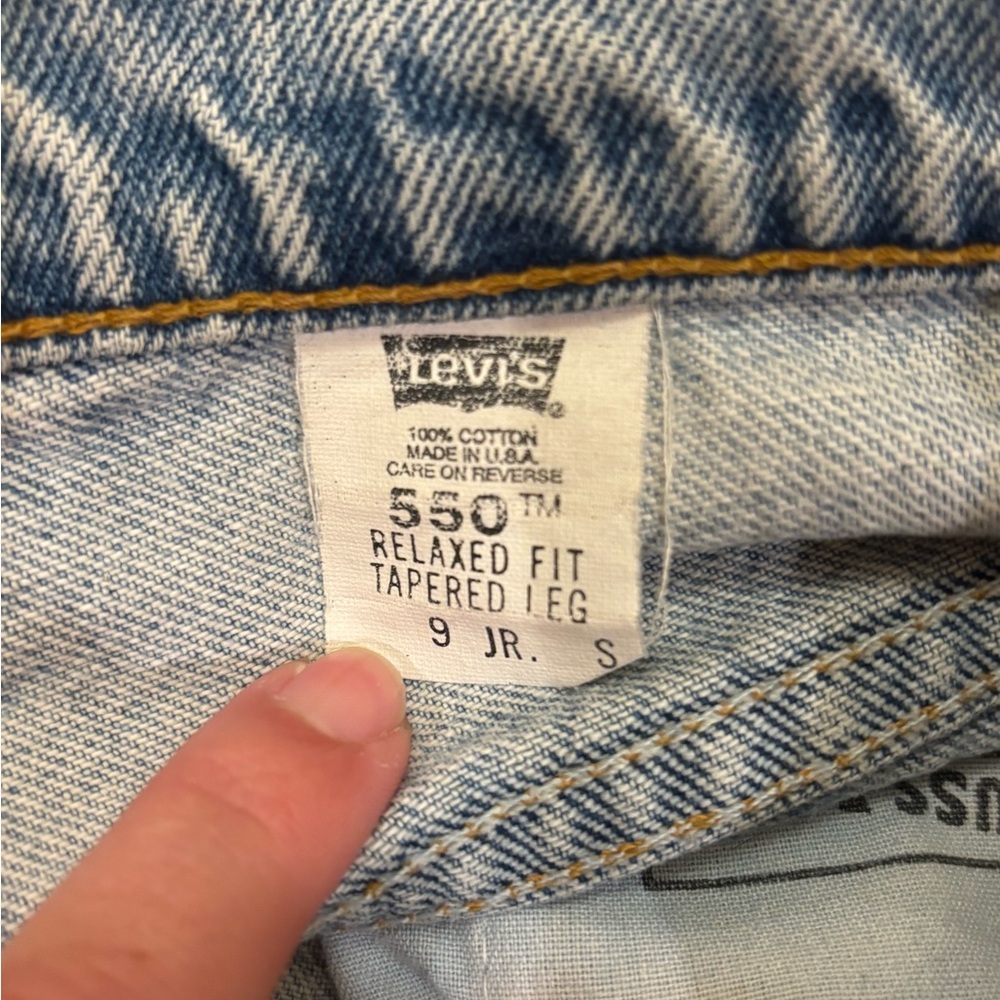 Levi’s shorts size 9 - Picture 3 of 3